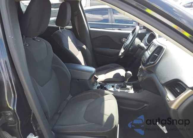 1C4PJLCB2FW737264: 42917541