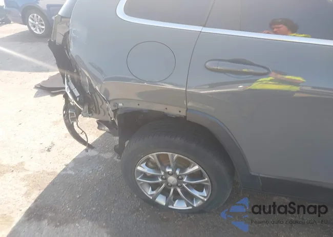 1C4PJLLX8KD353748: 42918851