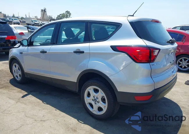 1FMCU0F71KUA72368: 42919028