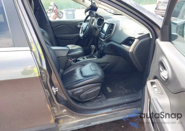 1C4PJMDB4GW175079: 42918404