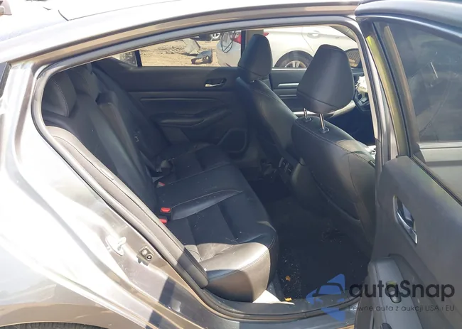 1N4BL4EV0KC104393: 42918501