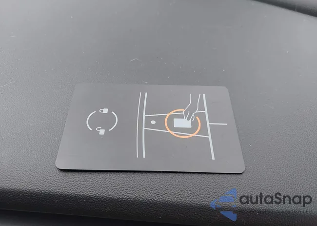 5YJ3E1EB9NF265085: 42919680