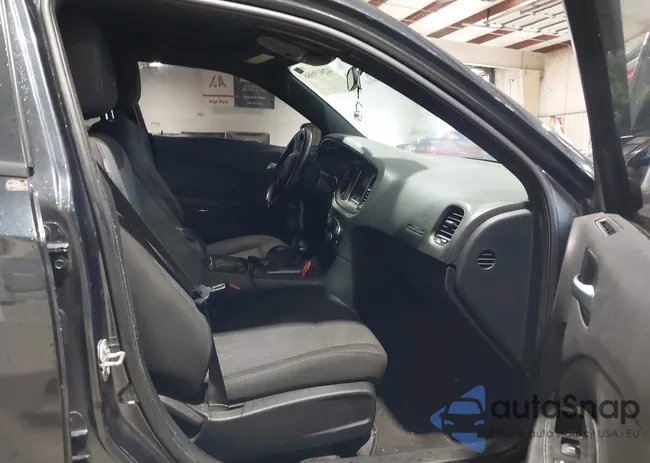 2C3CDXBG8JH185145: 42919686