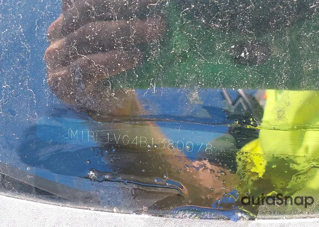 JM1BL1VG4B1380078: 42919691