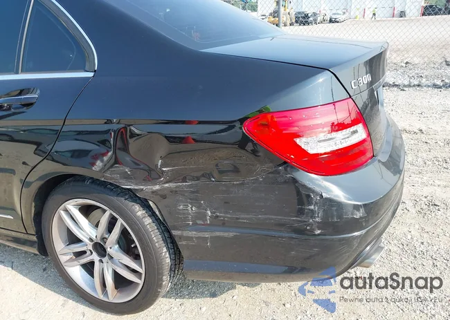 WDDGF8BB8CR200219: 42919703