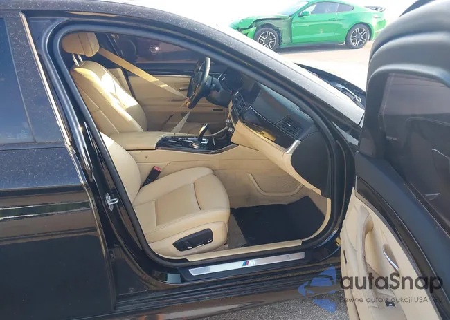 WBA5B1C5XFD920522: 42919872