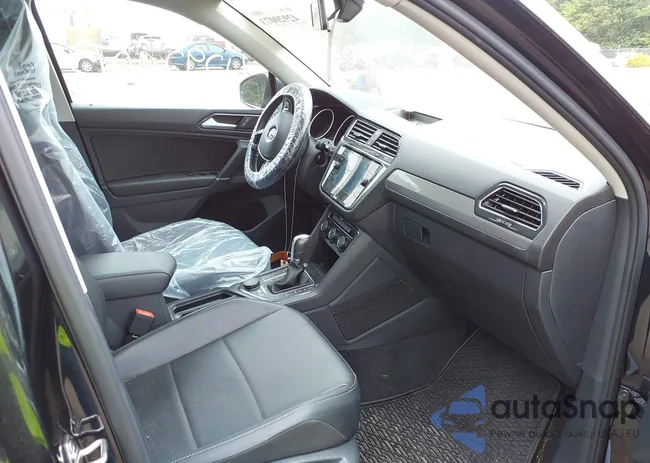 3VV2B7AX3JM112248: 42920073