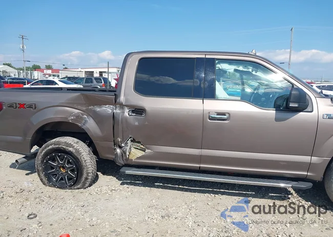 1FTEW1EP8JKC63889: 42919352