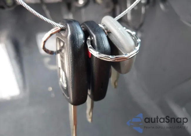 2HKRM4H38GH648829: 42919359