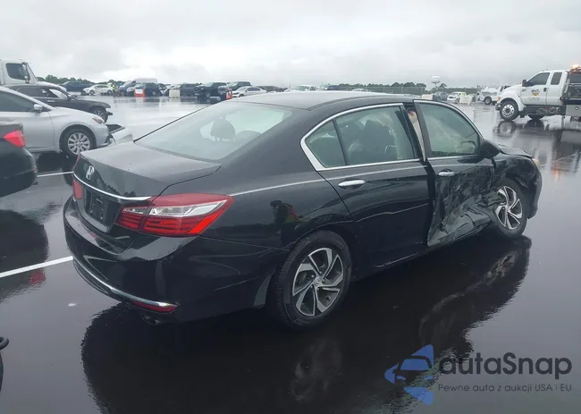 1HGCR2F32HA226709: 42919360