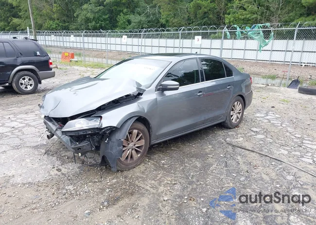 3VWD07AJ2FM412330: 42919657