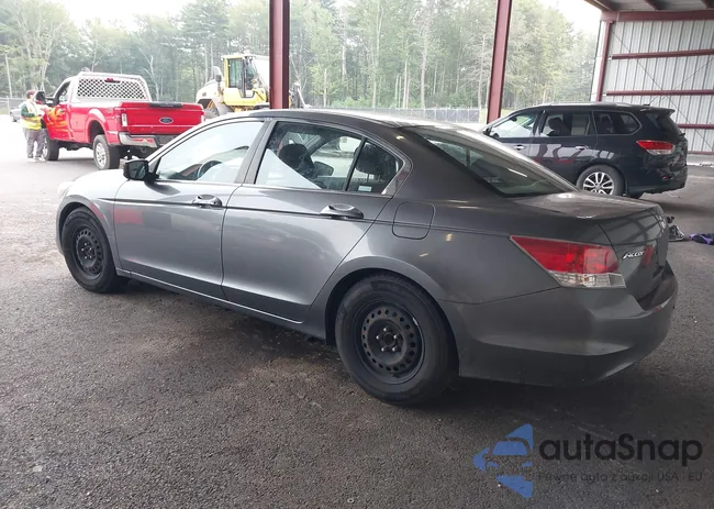 1HGCP2F33AA103884: 42920751