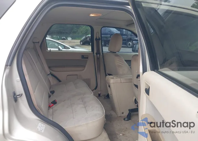 1FMCU9D71BKA90744: 42920753