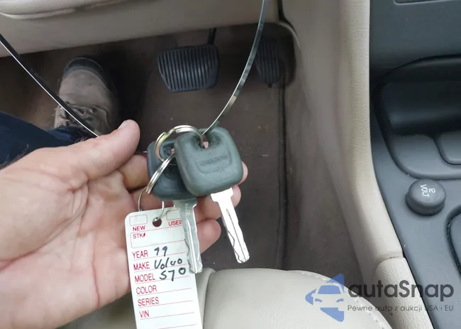 YV1LS55A0X1609545: 42920801