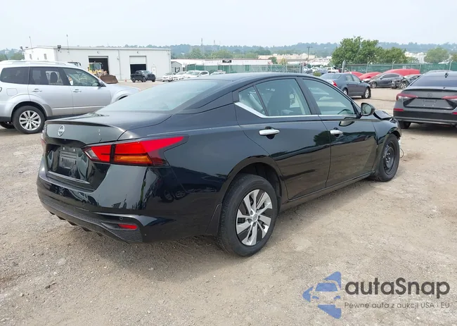 1N4BL4BV3PN422041: 42921091