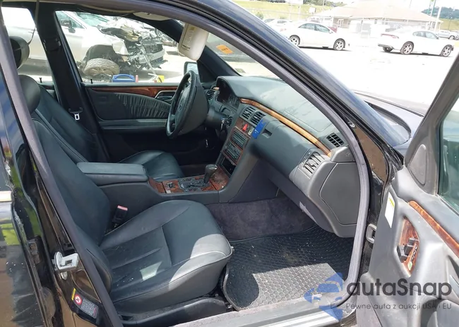 WDBJF65F9WA644567: 42920578