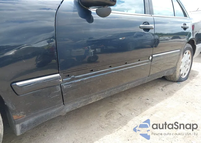 WDBJF65F9WA644567: 42920578