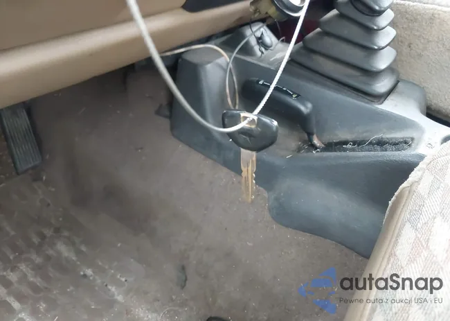 1J4FY29P3XP470291: 42921916