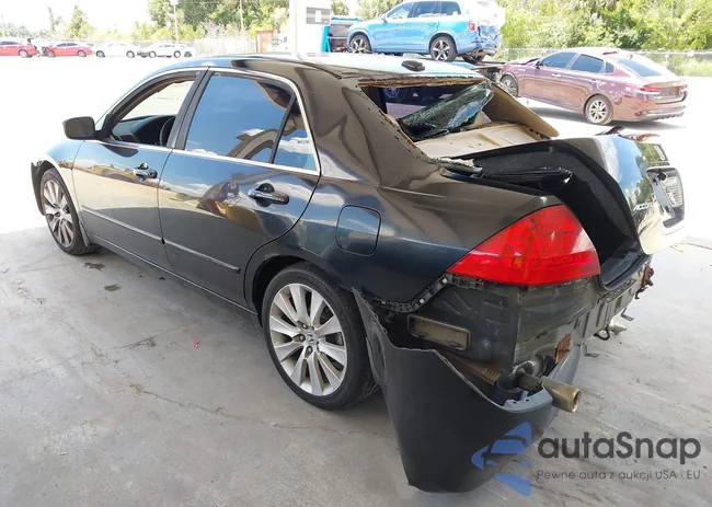 1HGCM66587A071282: 42922041