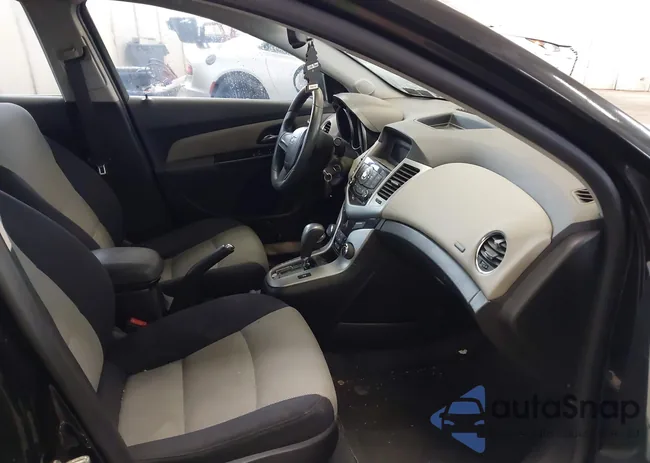 1G1PA5SG5E7223693: 42922071