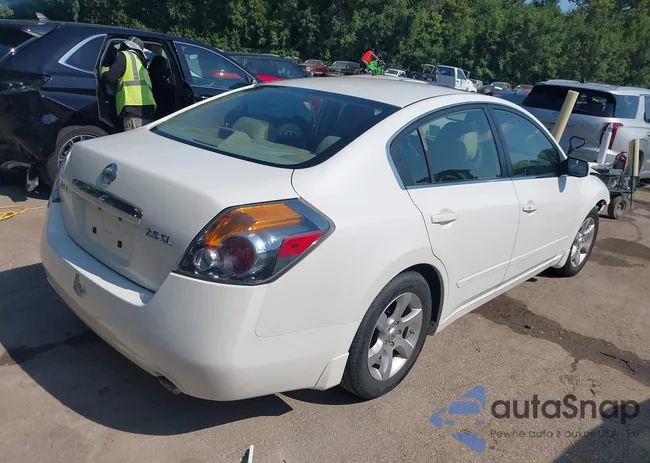 1N4AL21E18N431808: 42922081