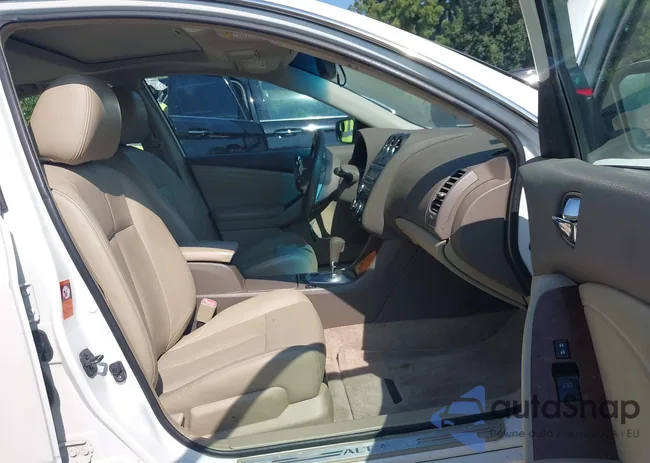 1N4AL21E18N431808: 42922081