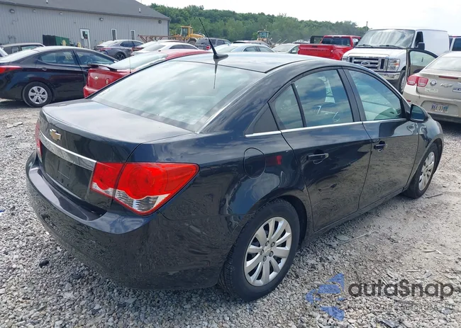 1G1PC5SH4B7104094: 42922175