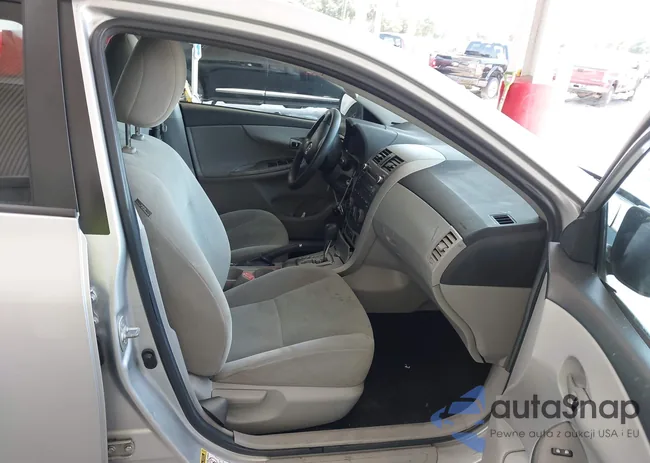 2T1BU4EE3BC713640: 42921321