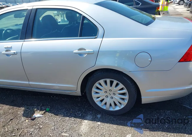 3FADP0L38BR249996: 42921565