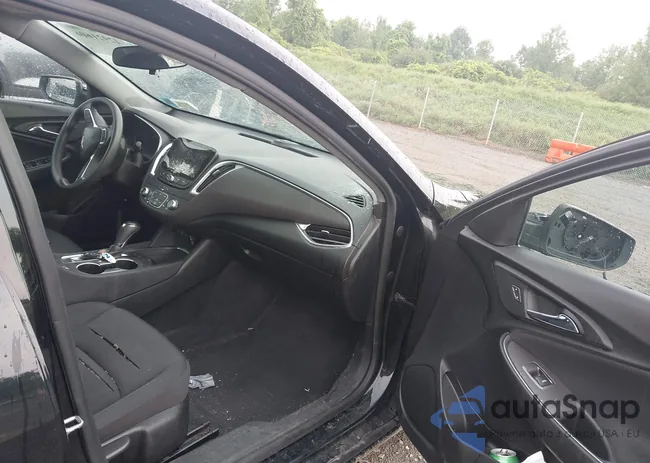 1G1ZD5ST1LF035804: 42921606