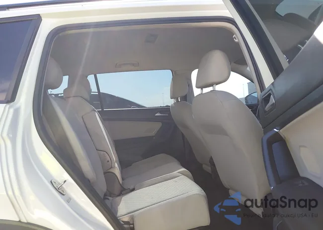 3VV0B7AX2LM031753: 42921634