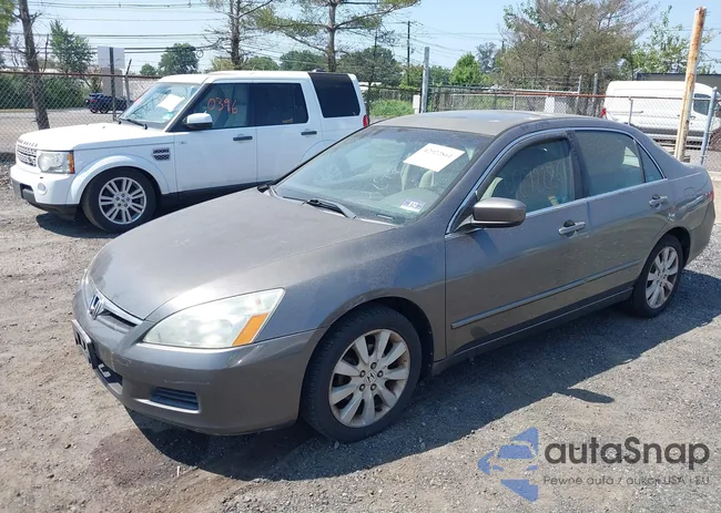 1HGCM66537A081573: 42922861