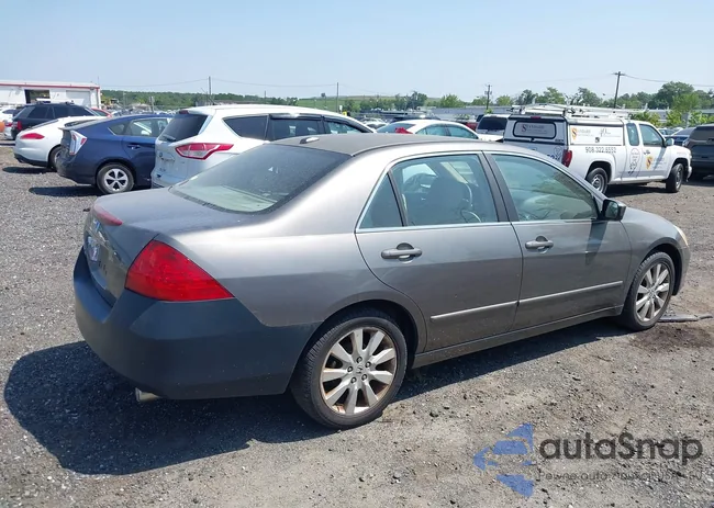 1HGCM66537A081573: 42922861