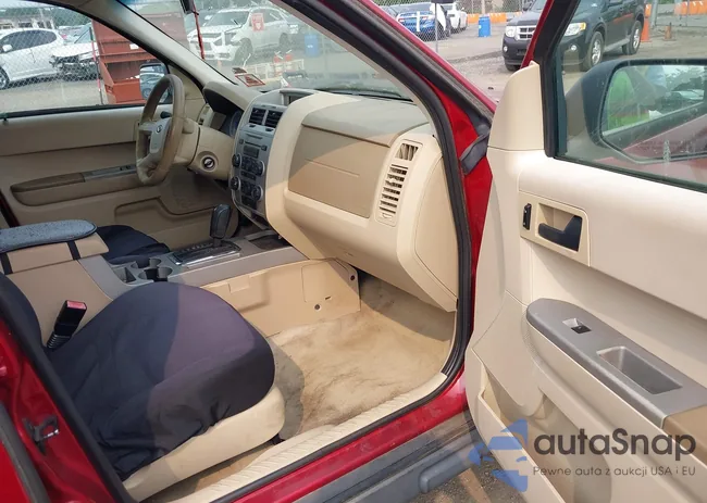 1FMCU93138KA02041: 42922902