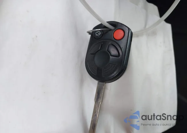 1FADP3F22DL325637: 42923079