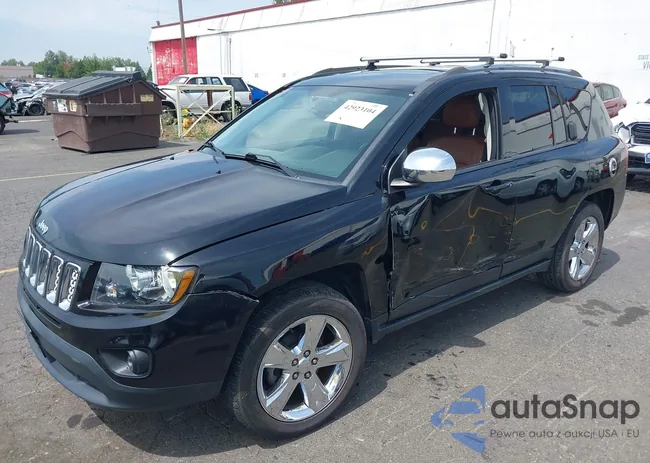 1C4NJDCB3ED705057: 42923104