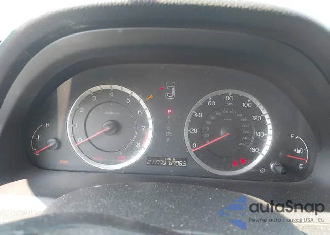 1HGCP2F70AA117938: 42923106