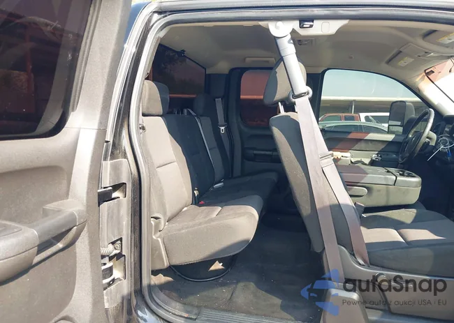 1GCRCSE07DZ335275: 42923155