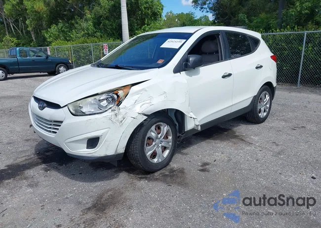 KM8JT3AB2BU121391: 42923259