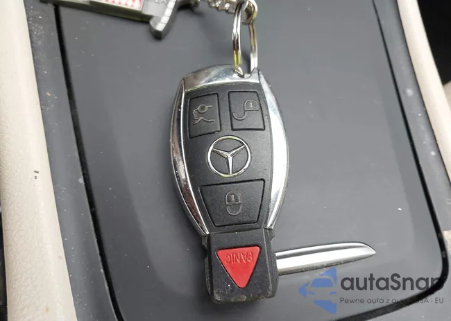 WDCTG4GB9FJ084369: 42922341