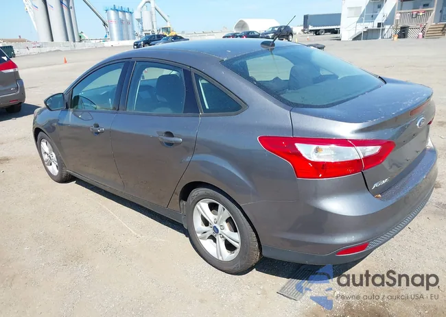 1FADP3F22EL424136: 42922369