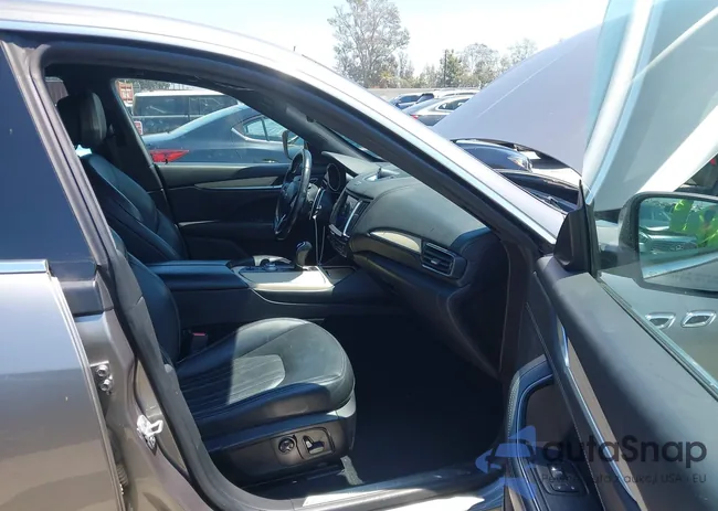 ZN661XUA1HX243157: 42922585