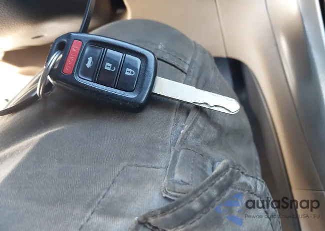 1HGCR2F30HA053658: 42924071