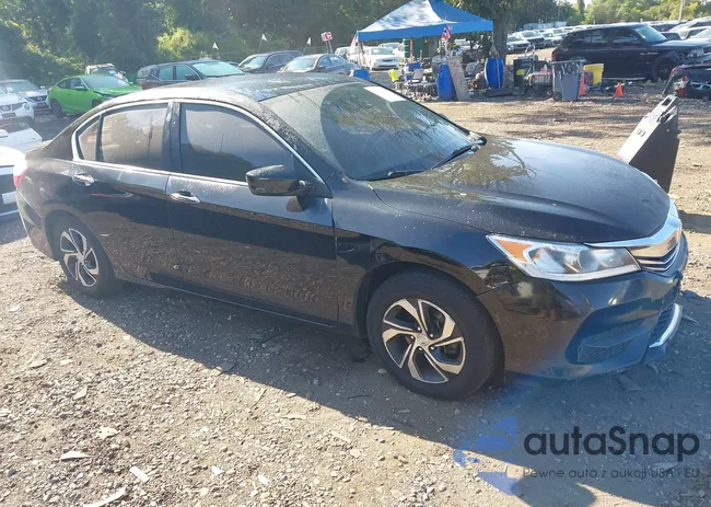 1HGCR2F30HA053658: 42924071