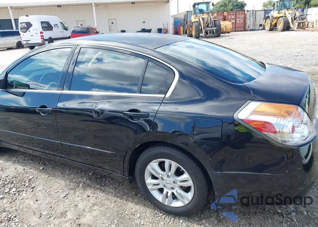 1N4AL2AP2CC243241: 42924080