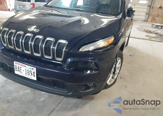 1C4PJMCSXGW283045: 42924116