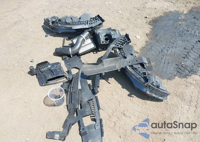 1HGCV2F58KA019858: 42924174