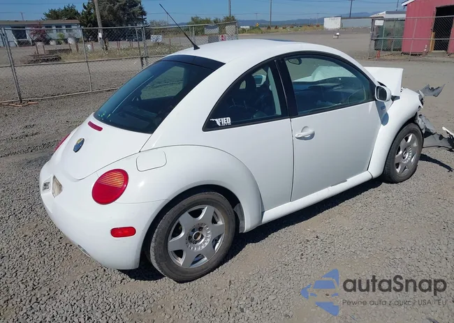 3VWDC21C71M413235: 42923580