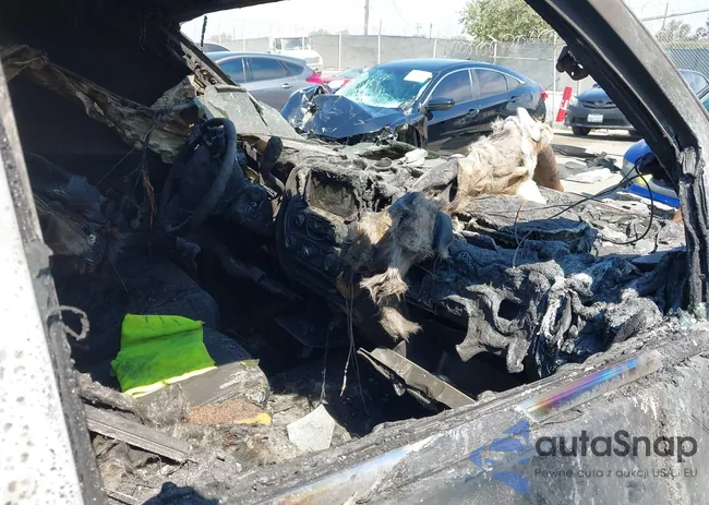 3GCPCREC2JG643895: 42923594