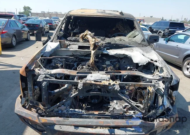 3GCPCREC2JG643895: 42923594